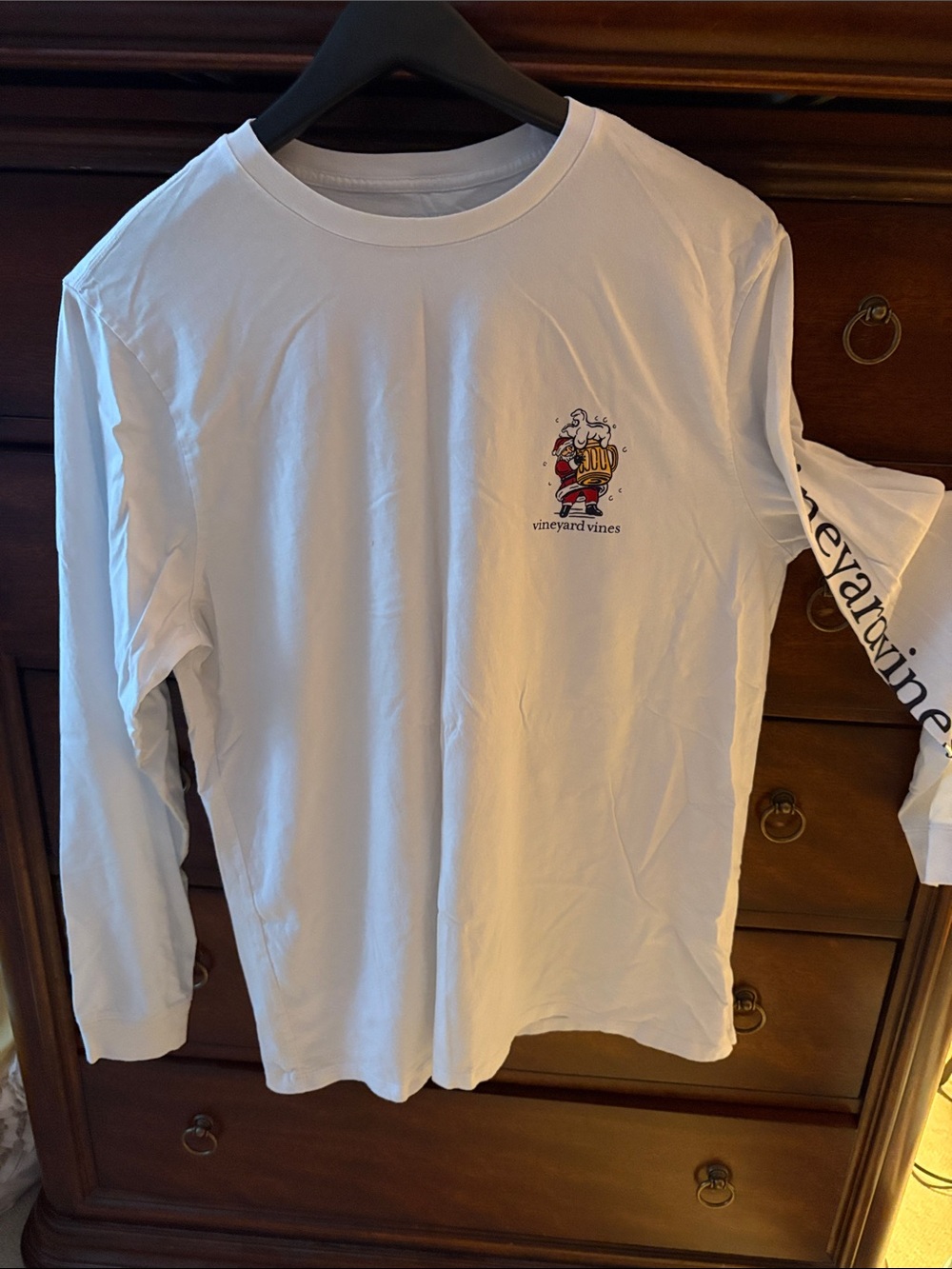 Vineyard Vines White Long-Sleeve Tee with Christmas Beer Graphic Chest Print